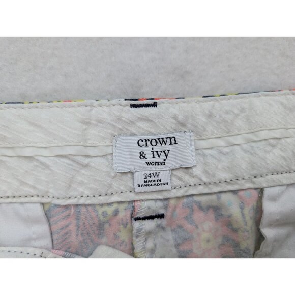 Crown & Ivy Women's Short Size 24W Floral Jungle Print Chino Casual - Picture 3 of 11